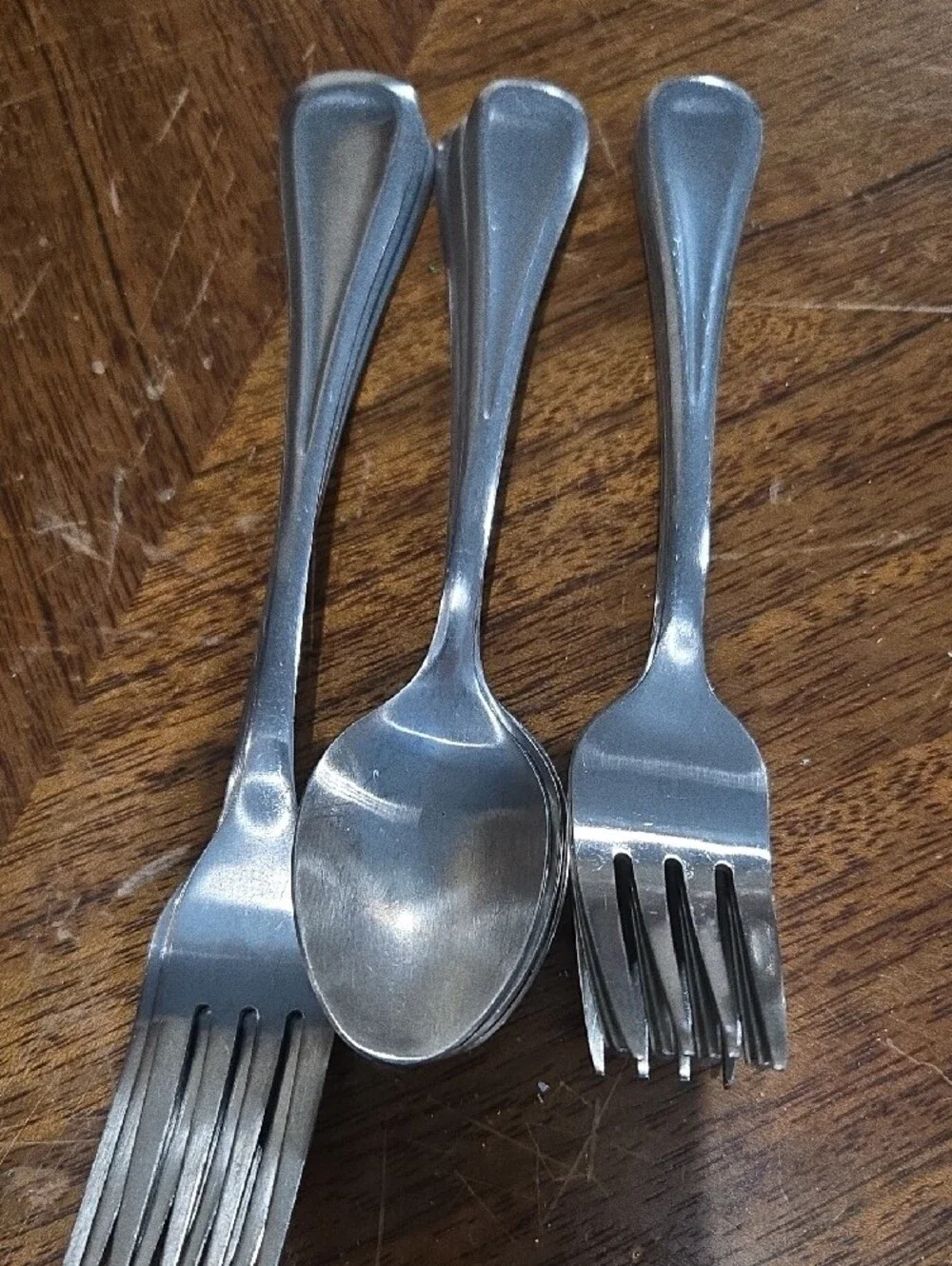 32Pcs.Mismatched Stainless Steel Flatware Set - Silver Service for Home Dining